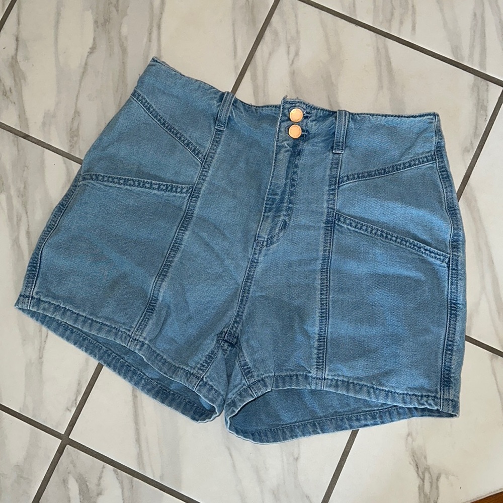 High rise midi cargo shorts